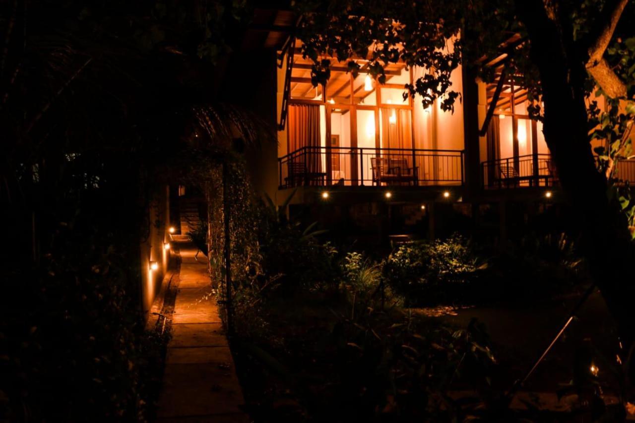 Senu Lagoon Villa Tangalle Buitenkant foto