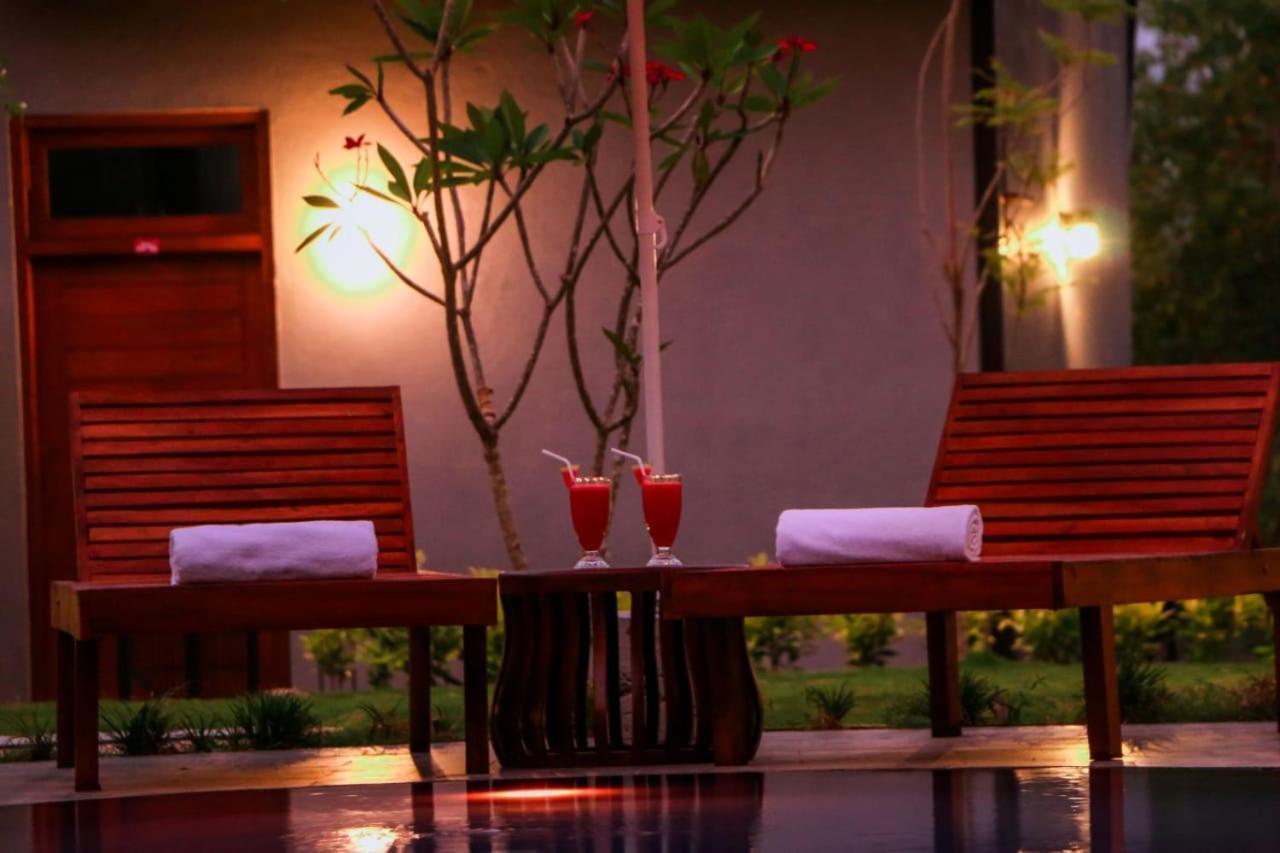 Senu Lagoon Villa Tangalle Buitenkant foto